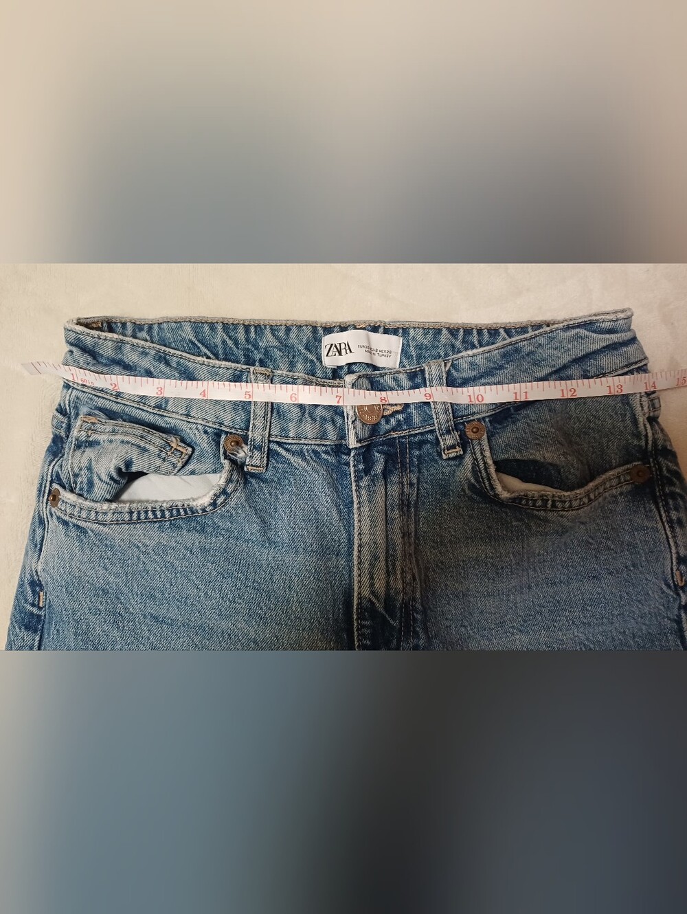 OFFERS ARE ACCEPTED | Zara Light Wash Straight Leg Jeans Women's US 6 EU 38 - Picture 4 of 9